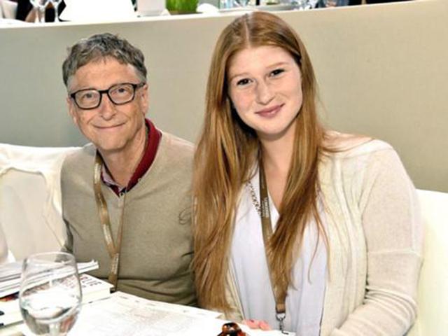 世界首富比尔·盖茨如今64岁,留下3个子女,如今现状如何?