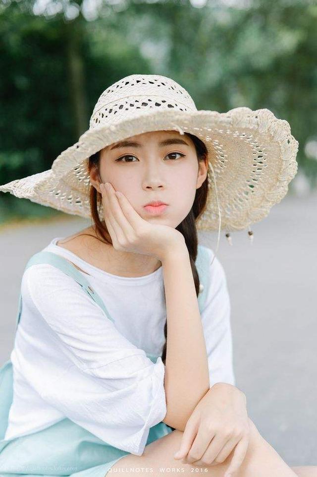 曲面屏设计,手机中的头号绣花枕头