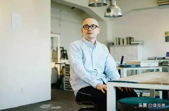 全球最赚钱书店,一周只卖一本书,占地仅有15平米
