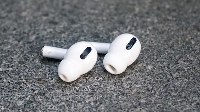 400块买了个华强北AirPods Pro,苹果看了想打人…